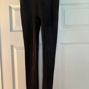 SPANX Women’s Black Leggings Style 2437 Size Small